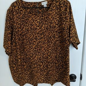 Ava & Viv leopard print top